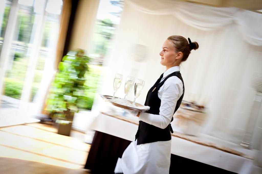 The Lakeside Hotel & Leisure Centre 킬랄로 외부 사진
